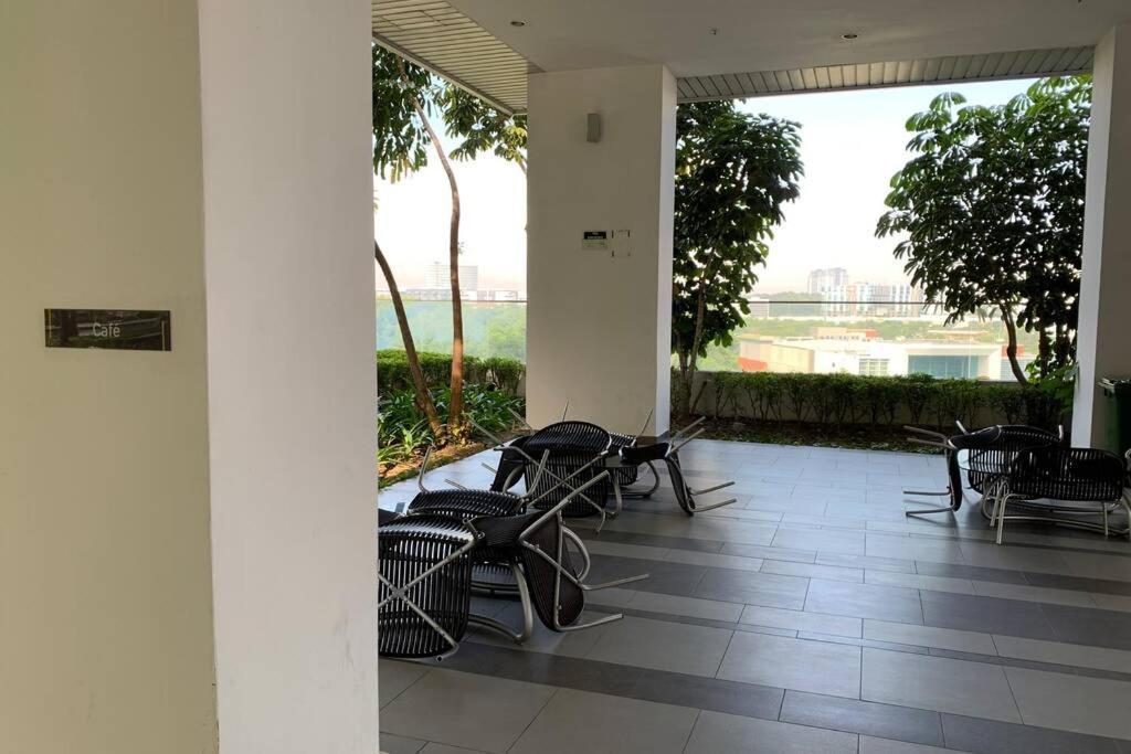 Cosy Studio Netflix Selfcheckin Cyberjaya 2 المظهر الخارجي الصورة
