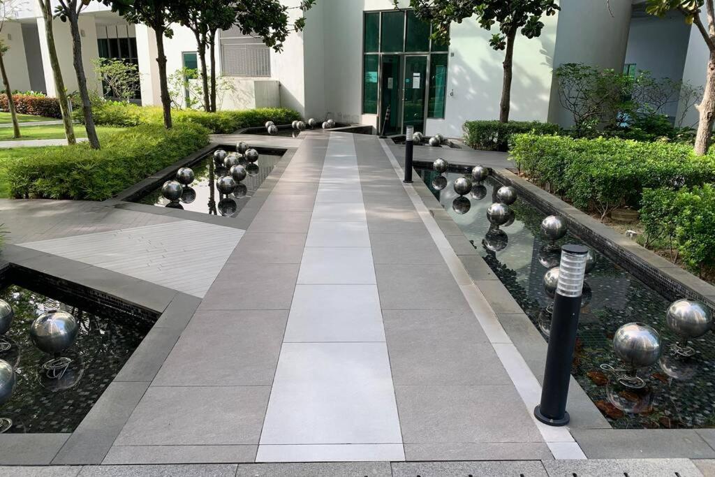 Cosy Studio Netflix Selfcheckin Cyberjaya 2 المظهر الخارجي الصورة